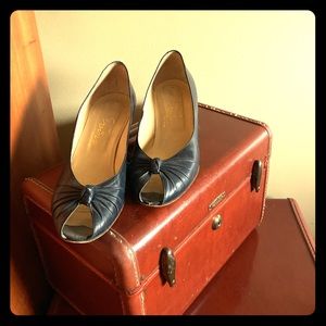 Vintage Italian Navy Peep toe pumps